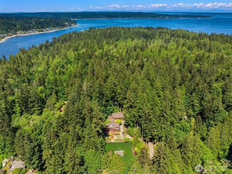 6900 NE Dolphin Drive Bainbridge Island WA 98110
