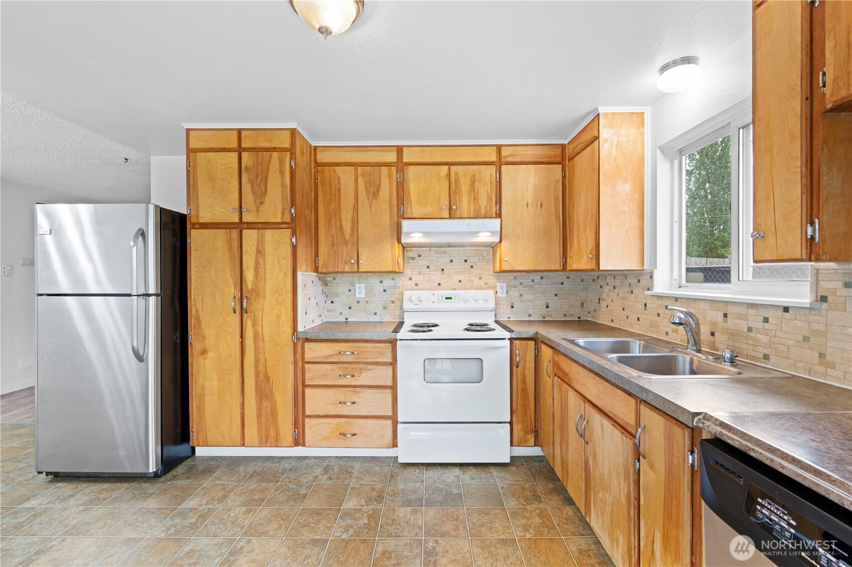 1409 E 54th Street Tacoma WA 98404