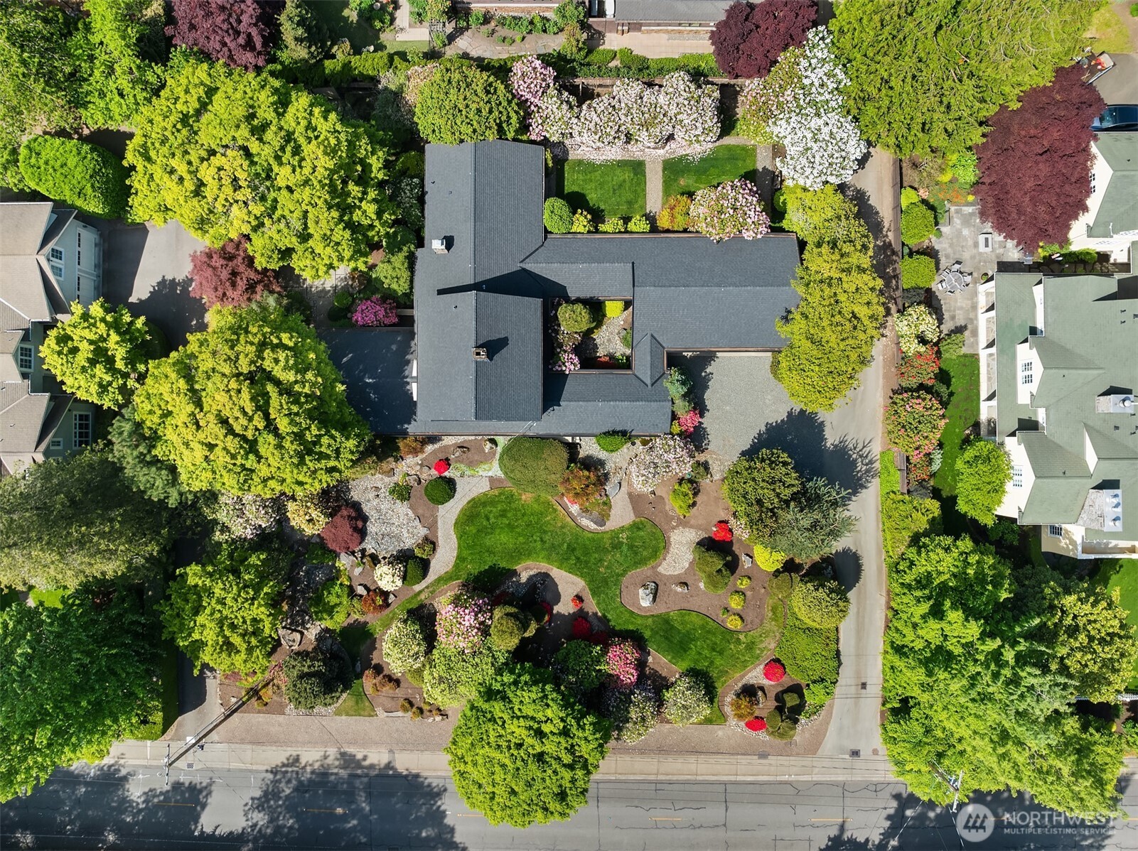 7720 NE 8th Street Medina WA 98039