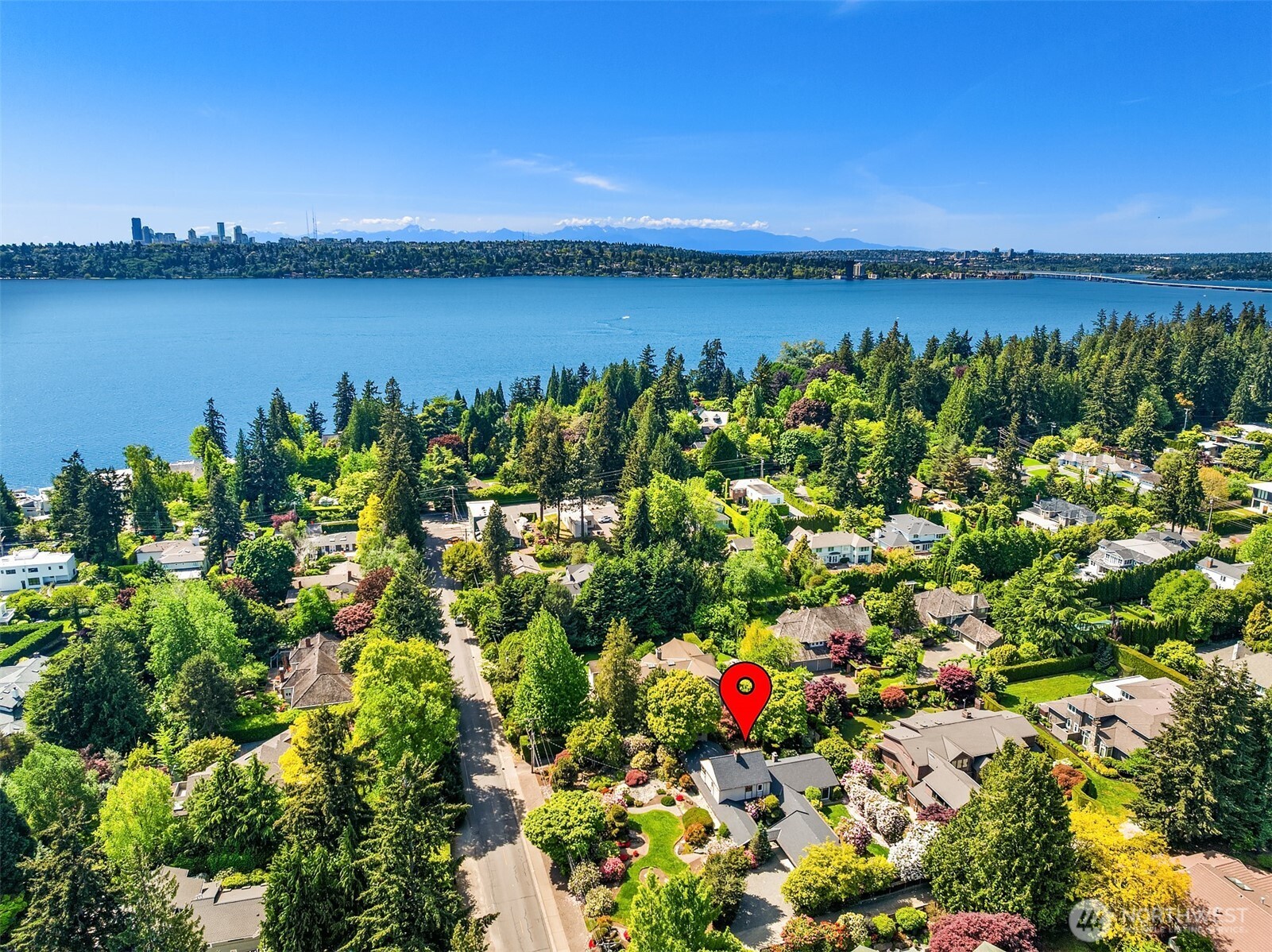 7720 NE 8th Street Medina WA 98039