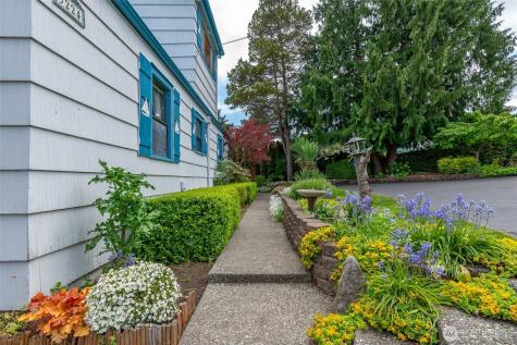 3224 SW Scenic Heights Street Oak Harbor WA 98277