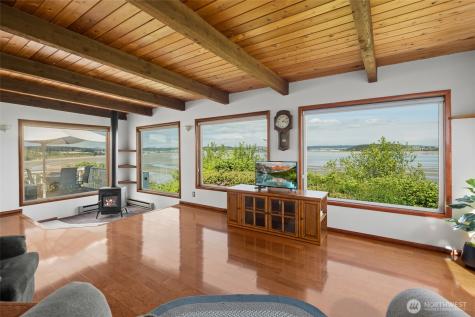 3224 SW Scenic Heights Street Oak Harbor WA 98277