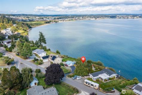 3224 SW Scenic Heights Street Oak Harbor WA 98277