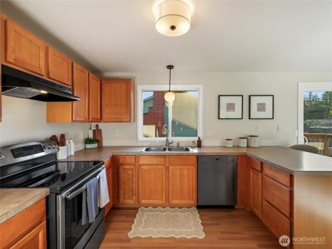 349 Anacortes Avenue SE Renton WA 98059