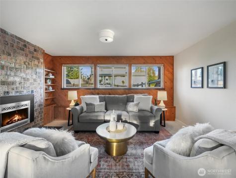 349 Anacortes Avenue SE Renton WA 98059