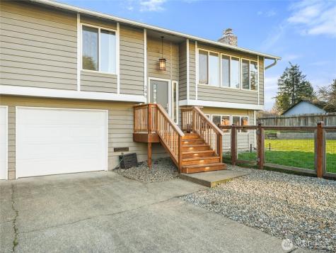 349 Anacortes Avenue SE Renton WA 98059