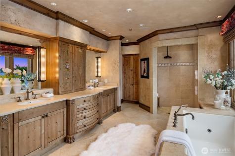 3639 W Mercer Way Mercer Island WA 98040