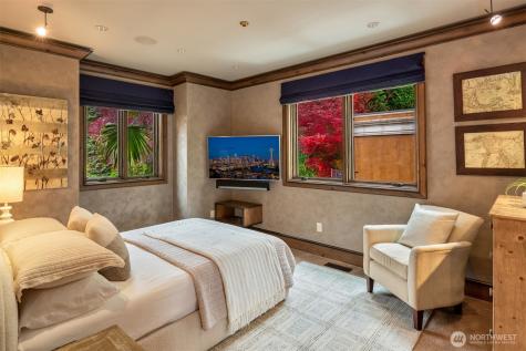 3639 W Mercer Way Mercer Island WA 98040