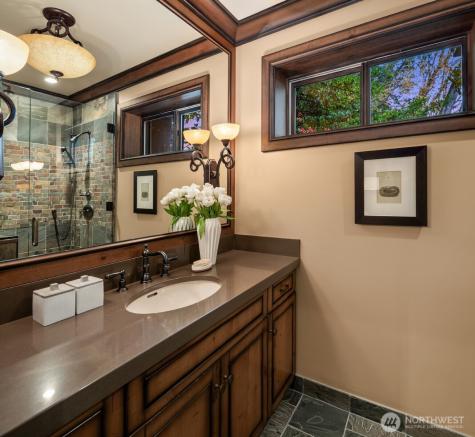 3639 W Mercer Way Mercer Island WA 98040