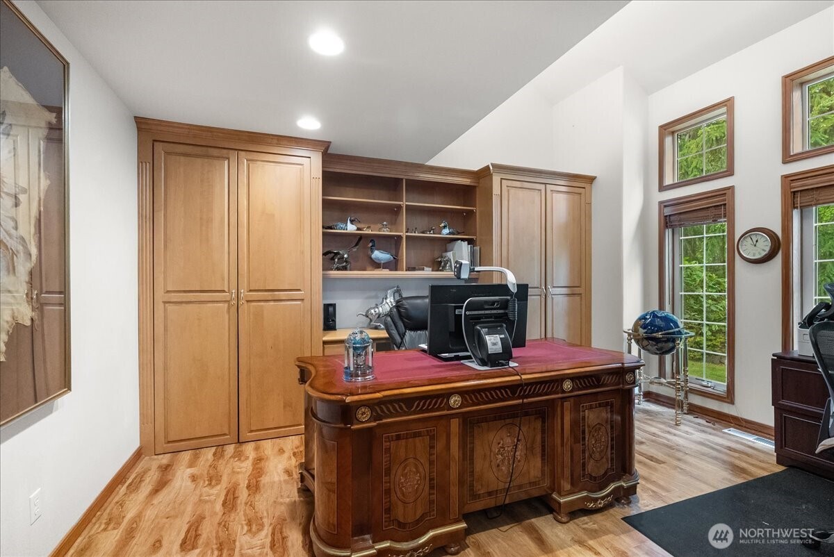 121 E Sterling Drive Allyn WA 98524