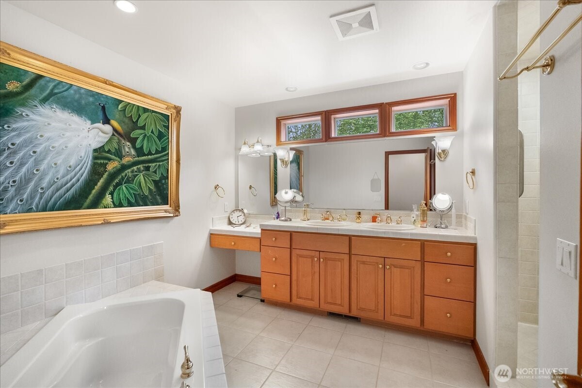 121 E Sterling Drive Allyn WA 98524
