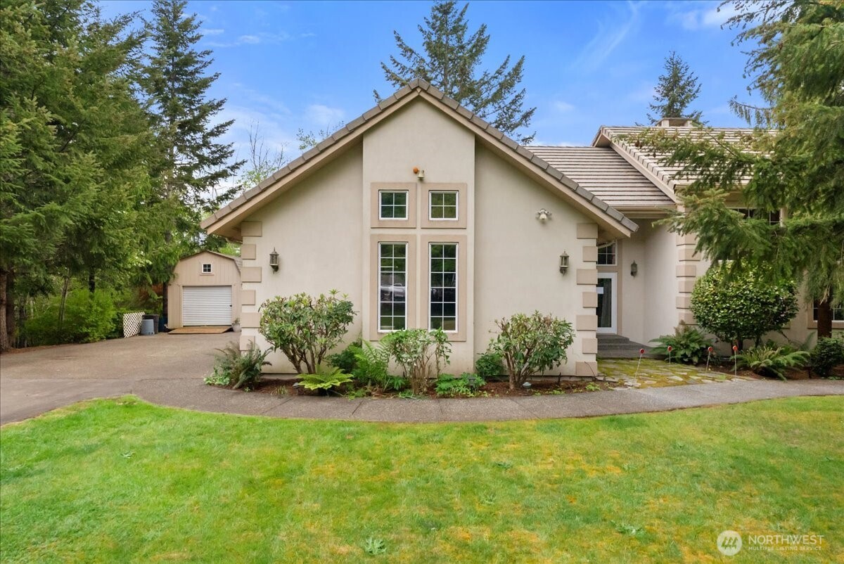 121 E Sterling Drive Allyn WA 98524