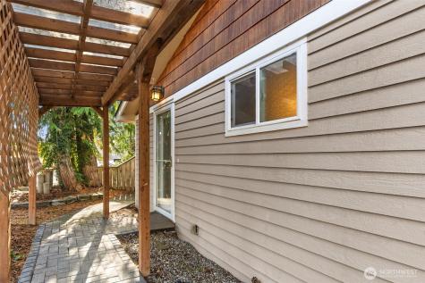 3130 Steamboat Island Road NW Olympia WA 98502