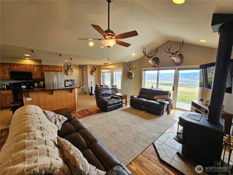 711 Havillah Road Tonasket WA 98855