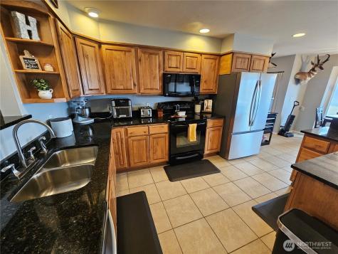 711 Havillah Road Tonasket WA 98855