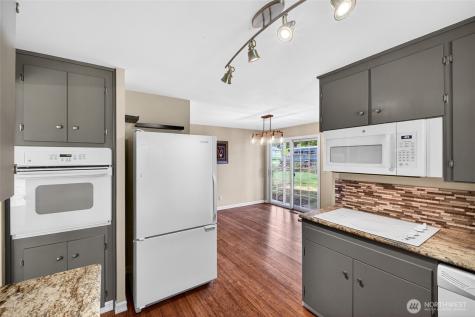 12707 78th Avenue E Puyallup WA 98373