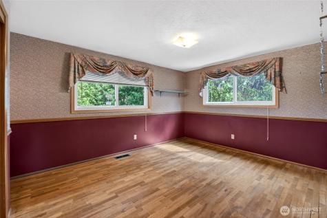 12707 78th Avenue E Puyallup WA 98373