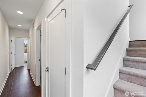 230 26th Avenue E Seattle WA 98112