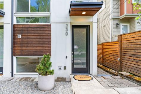 230 26th Avenue E Seattle WA 98112