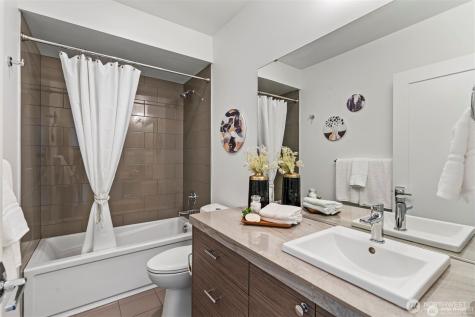 230 26th Avenue E Seattle WA 98112