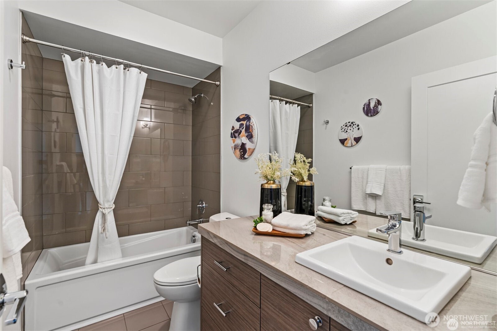 230 26th Avenue E Seattle WA 98112