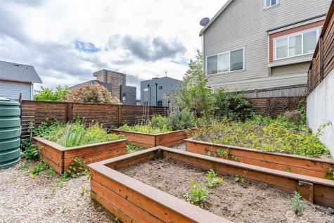 230 26th Avenue E Seattle WA 98112