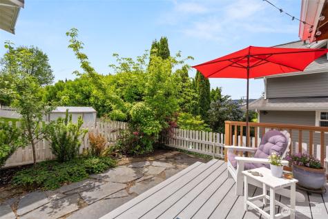 518 Antonson Lane NE Poulsbo WA 98370