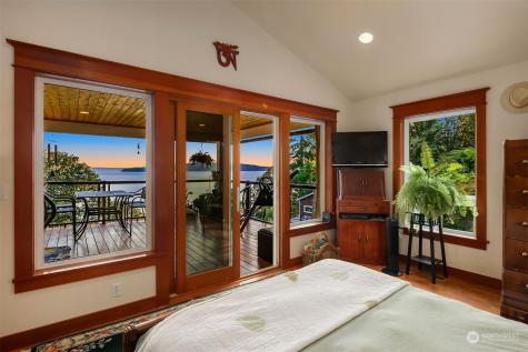 21223 Marine View Drive SW Normandy Park WA 98166