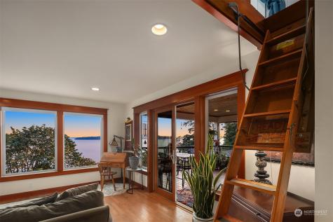 21223 Marine View Drive SW Normandy Park WA 98166