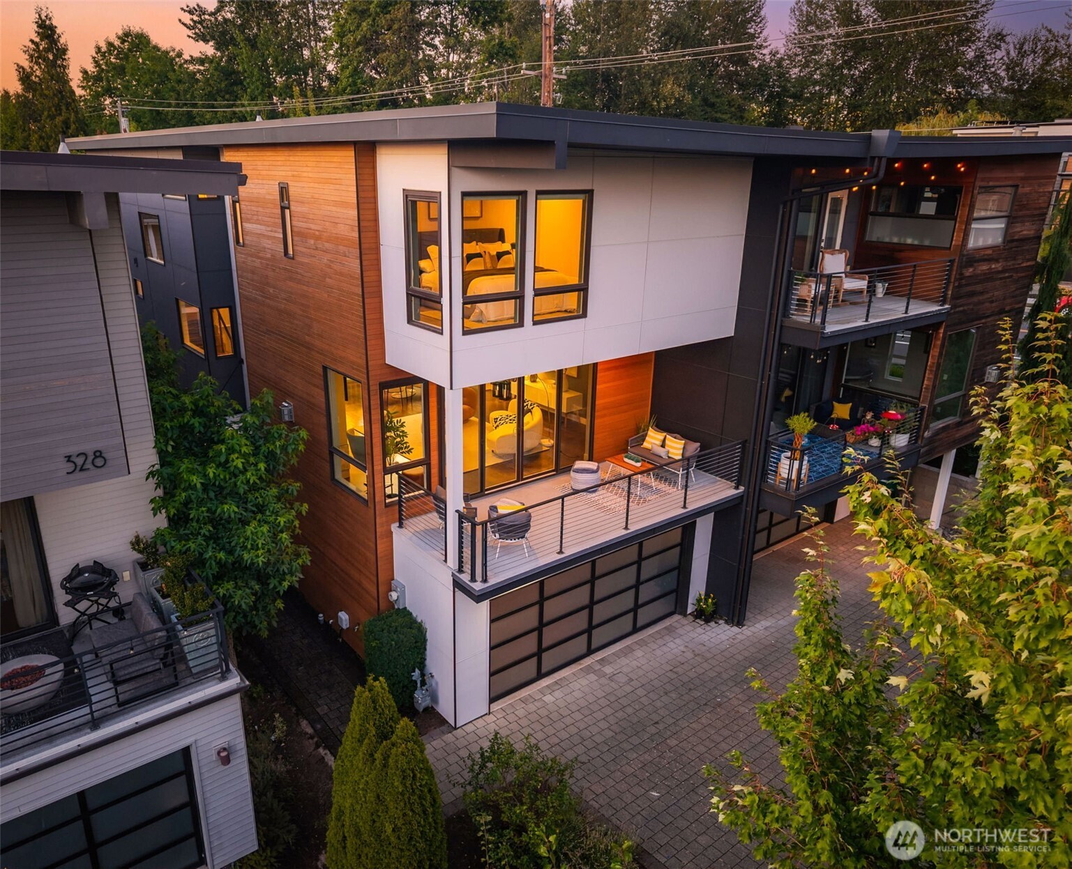 332 10th Avenue S Kirkland WA 98033