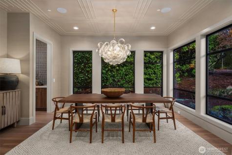 822 91st Avenue NE Bellevue WA 98004