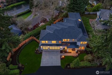 822 91st Avenue NE Bellevue WA 98004