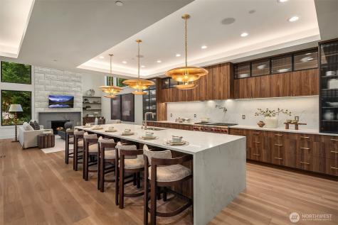 822 91st Avenue NE Bellevue WA 98004