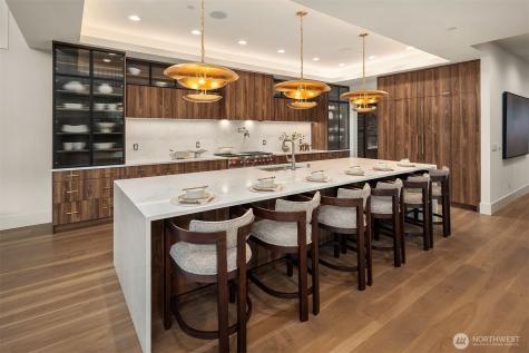 822 91st Avenue NE Bellevue WA 98004