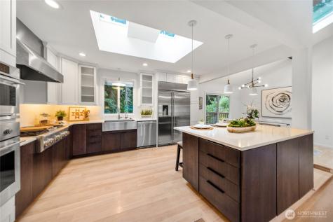 17429 NE 10th Street Bellevue WA 98008