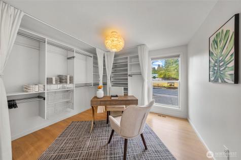 17429 NE 10th Street Bellevue WA 98008