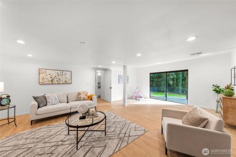 17429 NE 10th Street Bellevue WA 98008