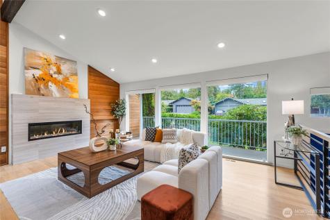 17429 NE 10th Street Bellevue WA 98008