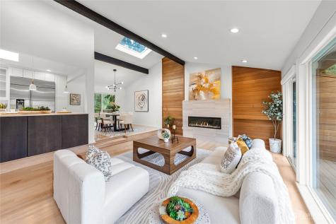 17429 NE 10th Street Bellevue WA 98008