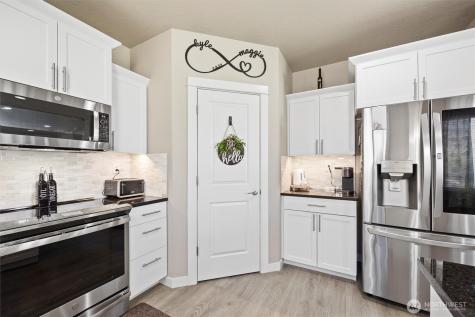 4019 Queen Street West Richland WA 99353