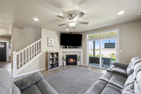 4019 Queen Street West Richland WA 99353
