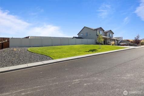 4019 Queen Street West Richland WA 99353