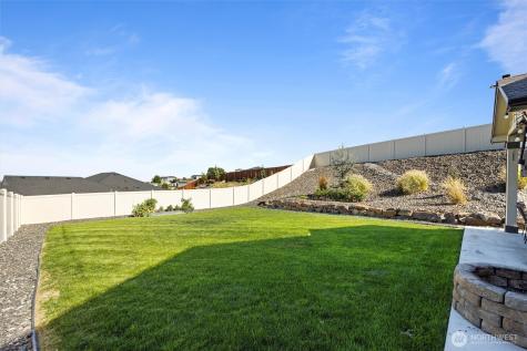 4019 Queen Street West Richland WA 99353