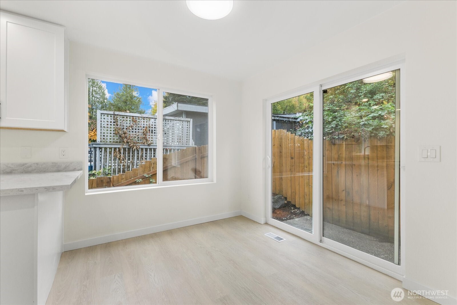 422 E Titus Kent WA 98030