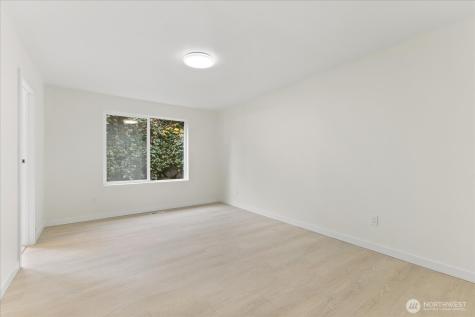 422 E Titus Kent WA 98030