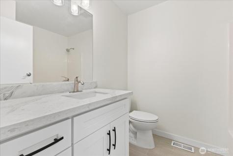 422 E Titus Kent WA 98030