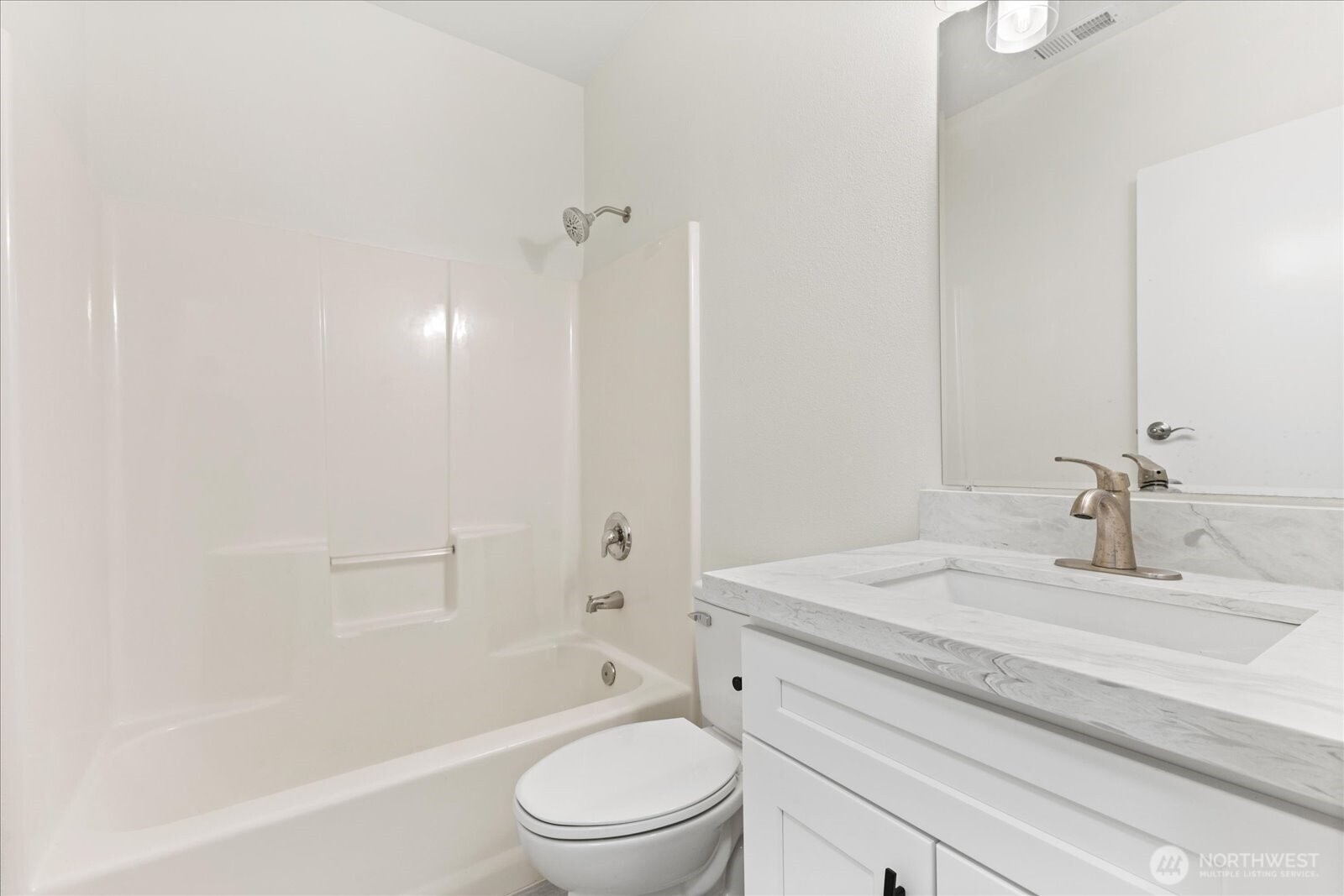 422 E Titus Kent WA 98030