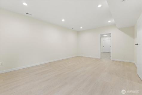 422 E Titus Kent WA 98030