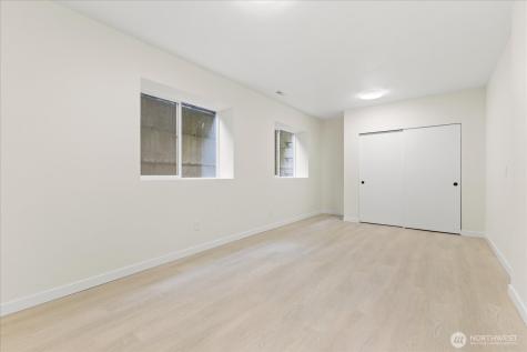 422 E Titus Kent WA 98030