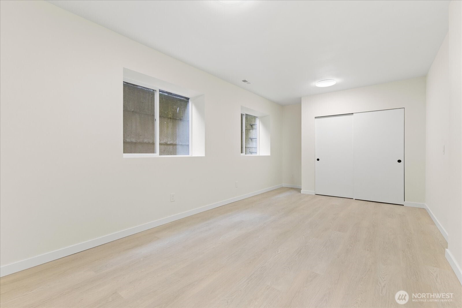 422 E Titus Kent WA 98030